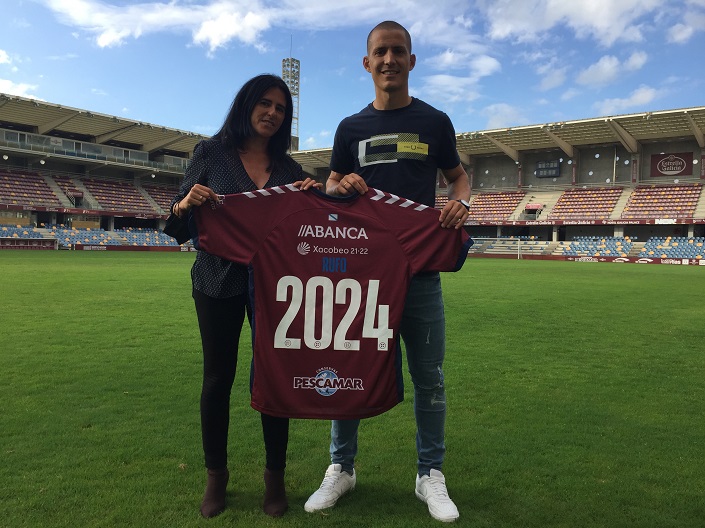 Rufo renueva con el Pontevecdra hasta 2024