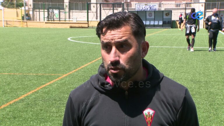 Antonio Fernández Rivadulla, entrenador del Pontevedra CF