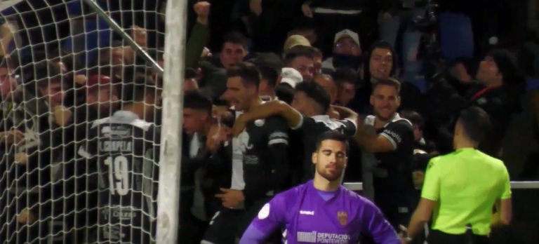 Unionistas celebrando el gol