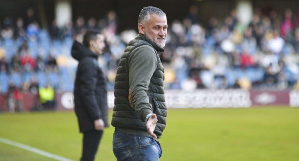 Toni Otero durante un partido