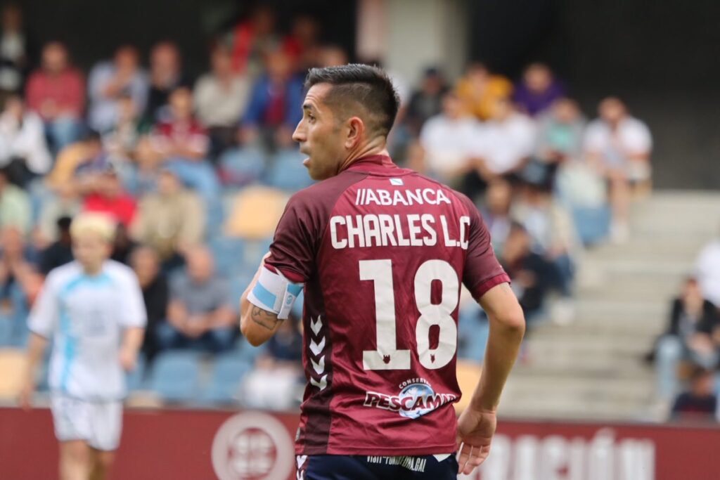 Charles contra el Deportivo