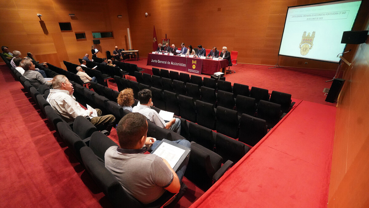 Asamblea Pontevedra CF SAD