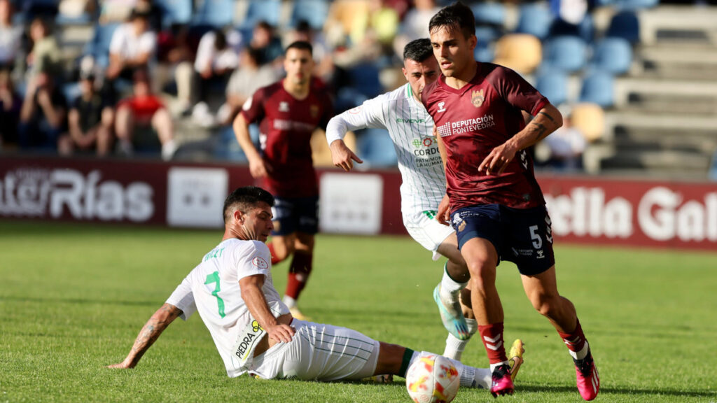 Miguel Román abandona el Pontevedra CF