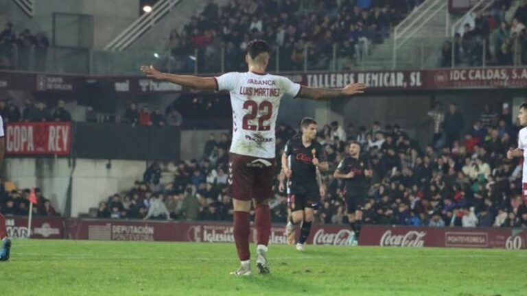 Luis Martínez abandona Pontevedra CF