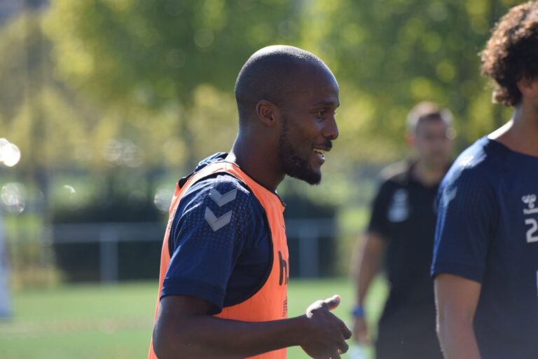 Marcos Barbeiro en un entrenamiento del Pontevedra CF