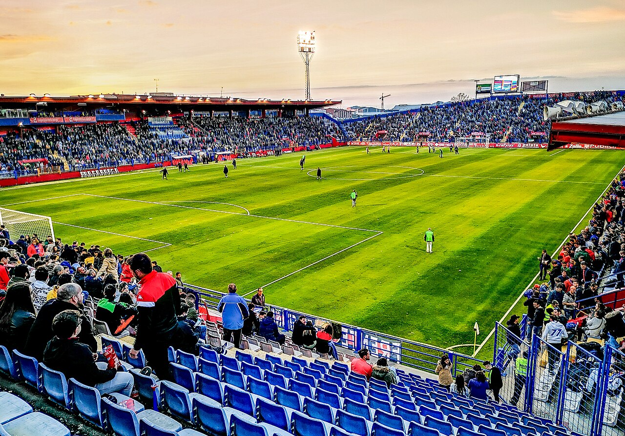 Estadio Francisco de la Hera