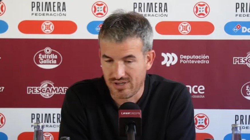 Rubén Domínguez, entrenador del Pontevedra CF, en rueda de prensa