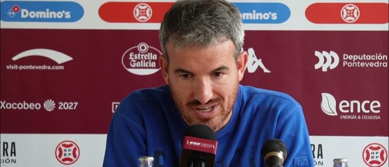 Rubén Domínguez, entrenador del Pontevedra CF, durante su rueda de prensa